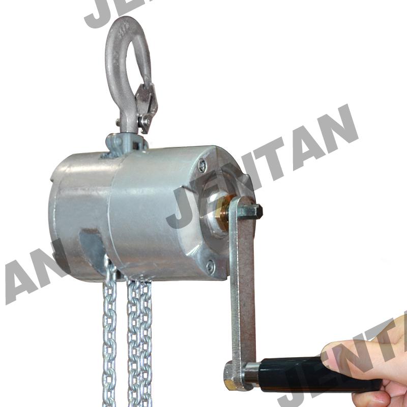 Cordless drill powered VX-Pro chain hoist in lifting operation