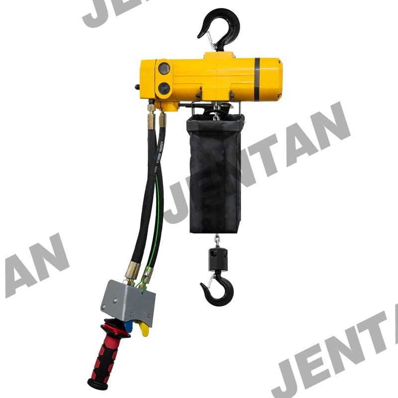 JTEC-QD hoist used in car manufacturing facility
