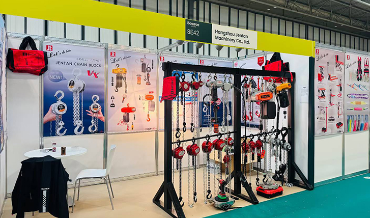 Hangzhou JenTan Showcases Versatile Lifting Solutions at GLEE Birmingham 2025